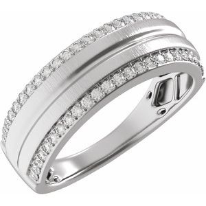 14K Gold 1/2 CTW Tapered Diamond Wedding Band
