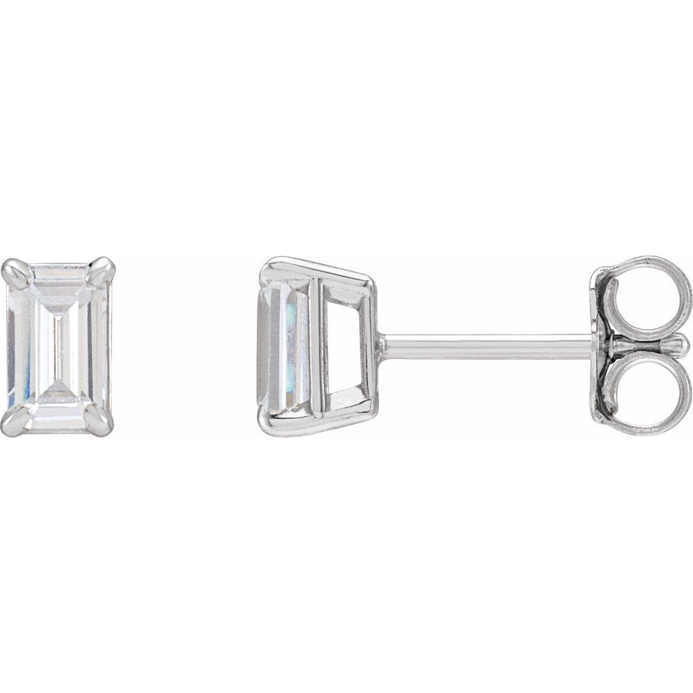 Lab-Grown Diamond Stud Earrings